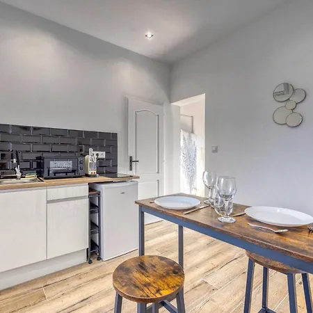 The Romantic Appartement Fontaine (Rhone-Alps)